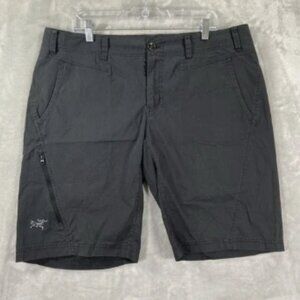 Arc'teryx Shorts men's 38 Stowe Trim Fit Black Cargo Zip Pocket Stretch Gorpcore